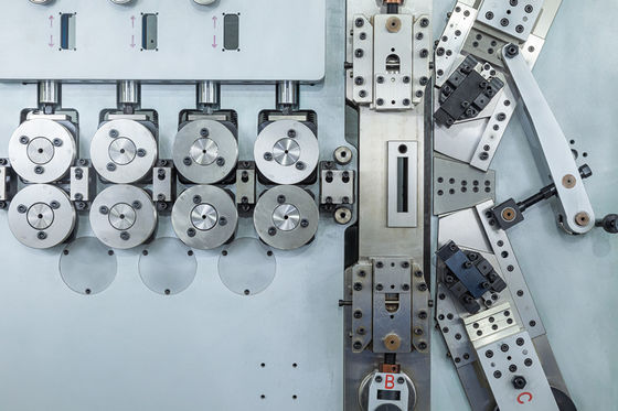 XD-680 Model 3.00 - 8.00mm CNC Spring Coiling Machine Dengan Sistem Gerak Servo